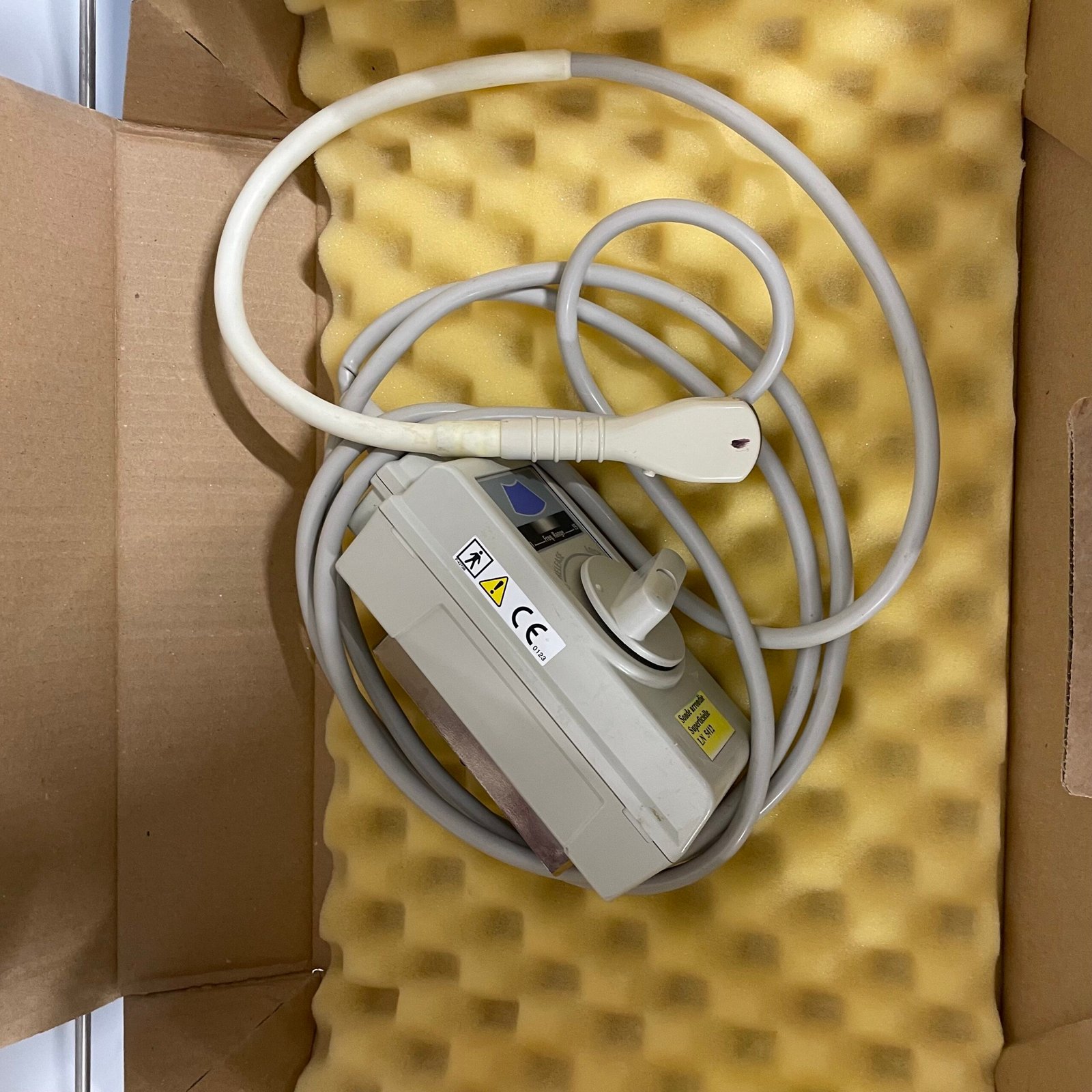 Sonde Échographique Aloka UST-9120 Reconditionnée – Prix Réduit pour Pros de la Santé
